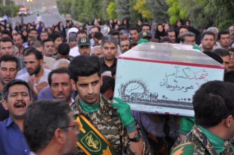  تشییع جنازه شهدای گمنام شهر ساروق